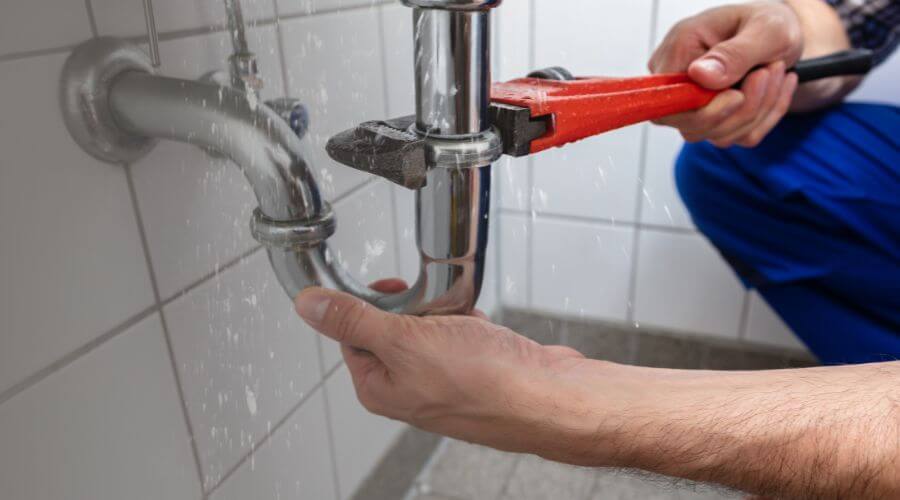 Expert burst pipe repair services in Dodgeville, MI